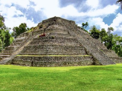 arqueological zone chacchoben - costa maya discovery